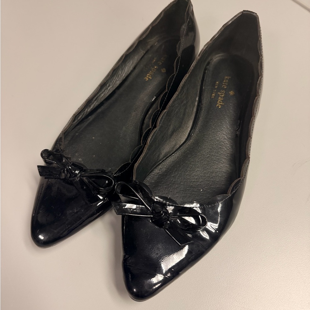 Kate Spade Glossy Black Patent Leather Flats with Bow Size 8
